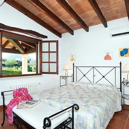 Lovely Stone-clad With Large Garden By Renthousing *